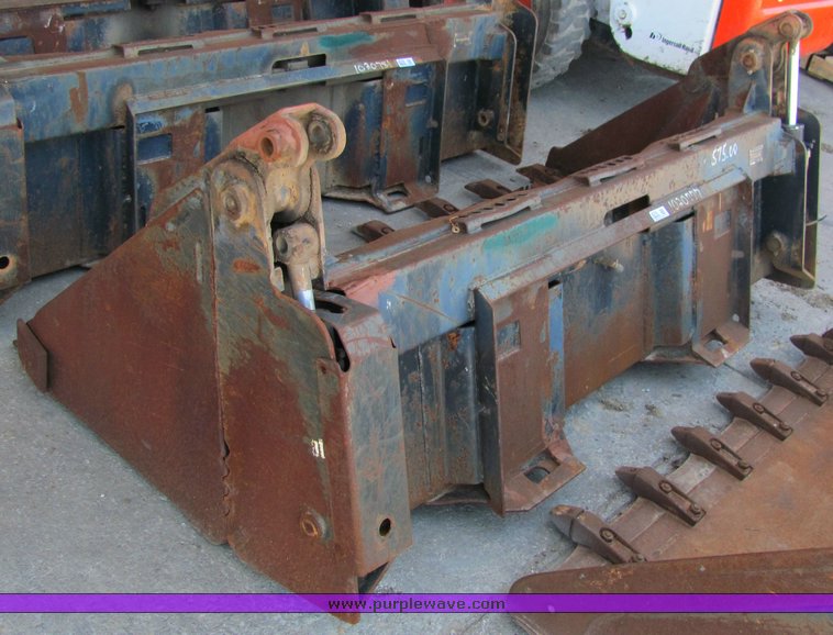 image for item 4319 Bobcat 80" combination eight shank bucket