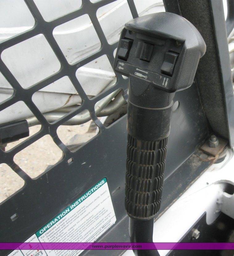 image for item 6634 2007 Bobcat S175 skid steer