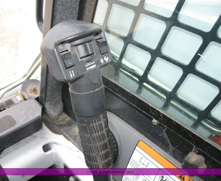 image for item 6638 2008 Bobcat S160 skid steer