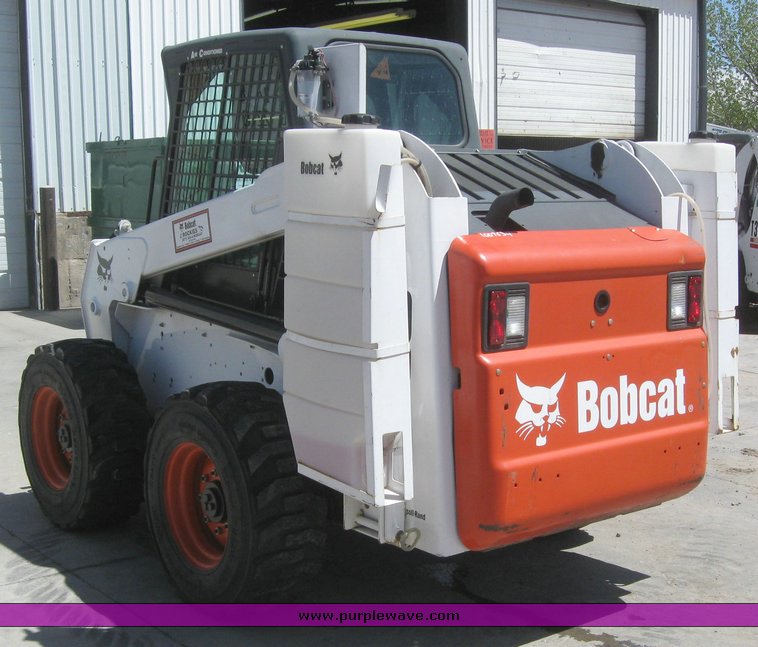 image for item 6698 2007 Bobcat S220 skid steer