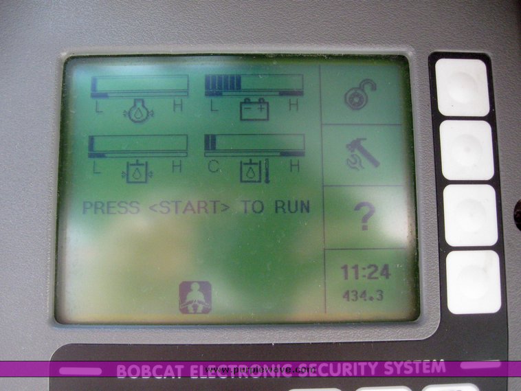 image for item 6698 2007 Bobcat S220 skid steer