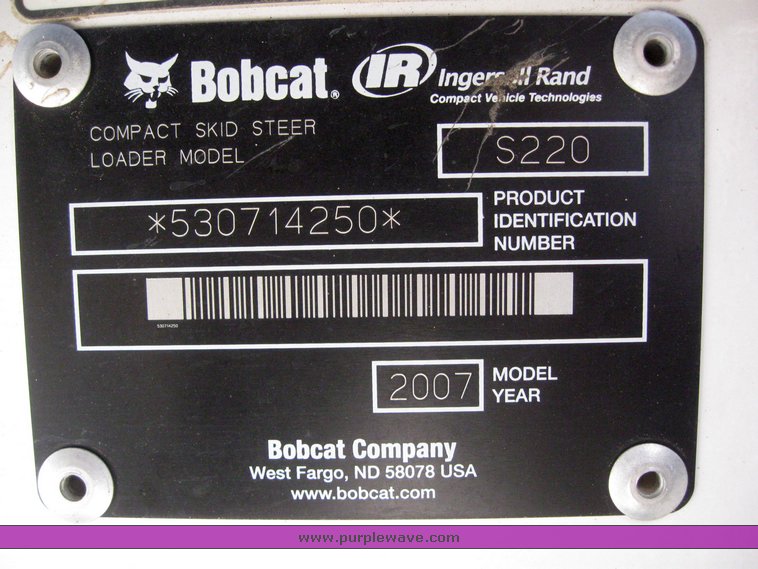 image for item 6698 2007 Bobcat S220 skid steer