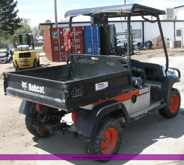 image for item 6704 2005 Bobcat 2200 Intellitrack utility vehicle