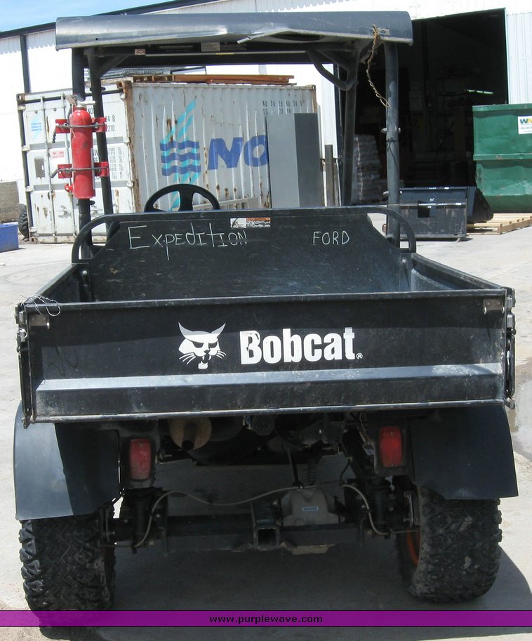 image for item 6704 2005 Bobcat 2200 Intellitrack utility vehicle