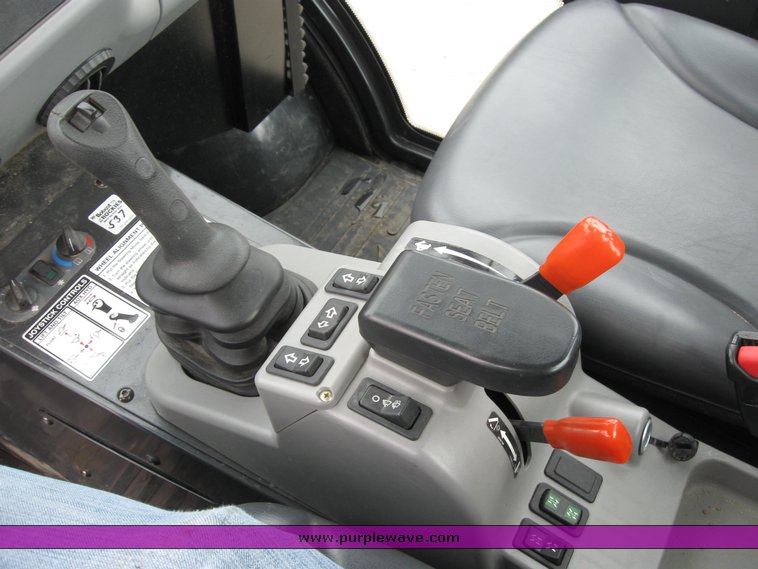 image for item 6710 2008 Bobcat 5600 toolcat