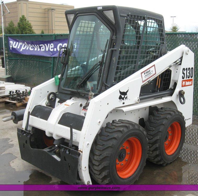 image for item 6711 2007 Bobcat S130 skid steer