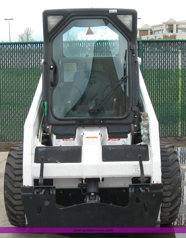 image for item 6711 2007 Bobcat S130 skid steer