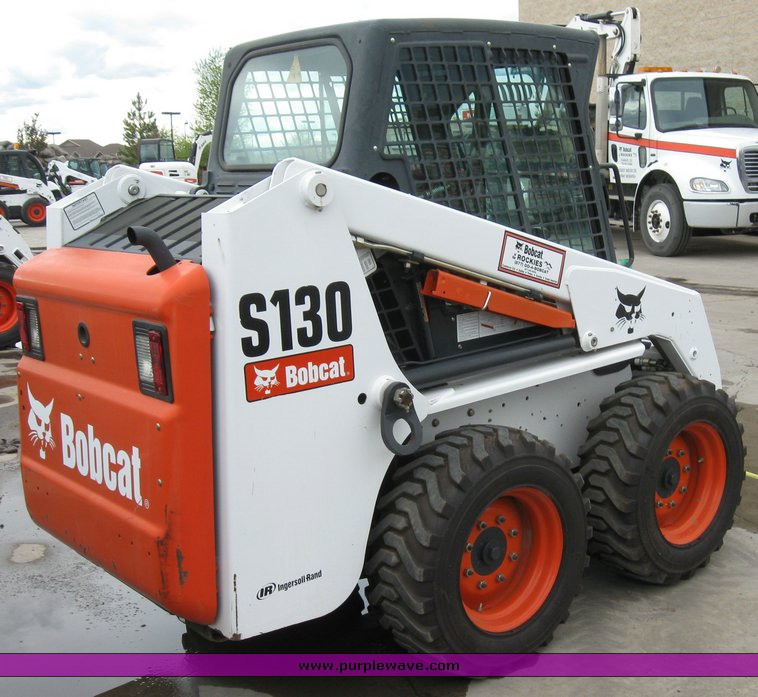 image for item 6711 2007 Bobcat S130 skid steer
