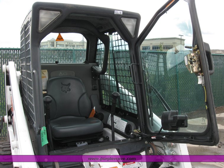 image for item 6711 2007 Bobcat S130 skid steer