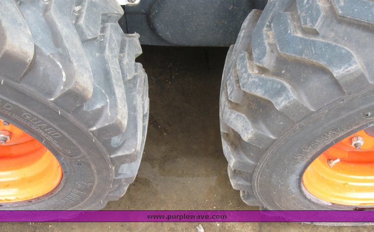 image for item 6711 2007 Bobcat S130 skid steer