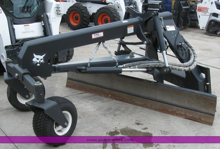 image for item 6712 Bobcat 7' grader attachment