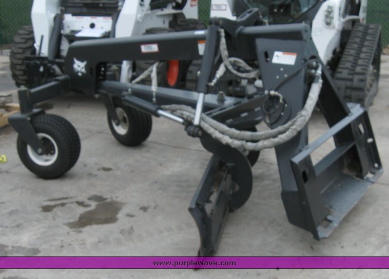 image for item 6712 Bobcat 7' grader attachment