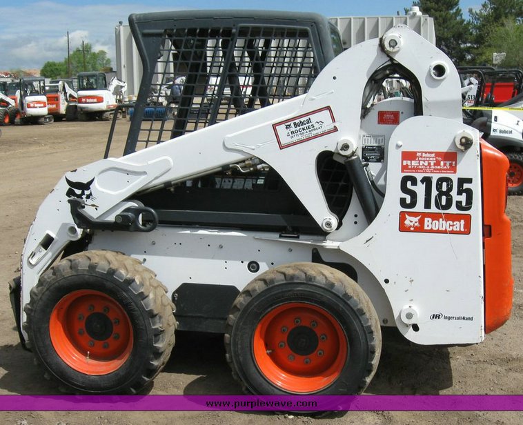 image for item 6729 2007 Bobcat S185 skid steer