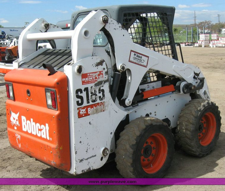 image for item 6729 2007 Bobcat S185 skid steer