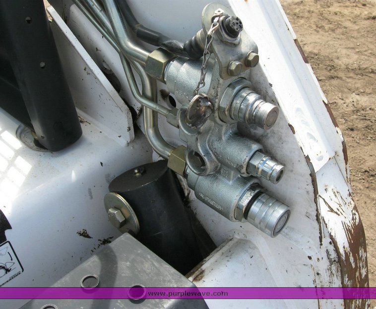 image for item 6729 2007 Bobcat S185 skid steer