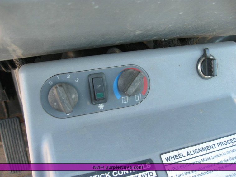 image for item 6730 2002 Bobcat 5600 toolcat