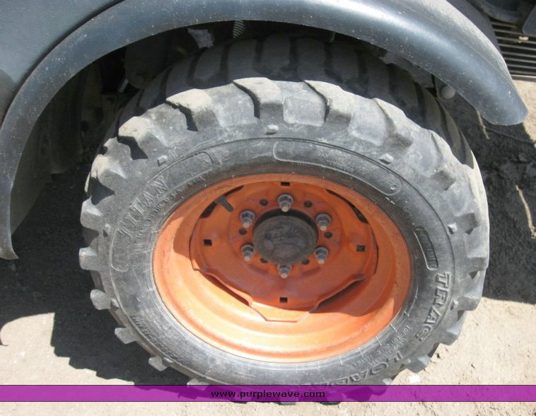 image for item 6730 2002 Bobcat 5600 toolcat