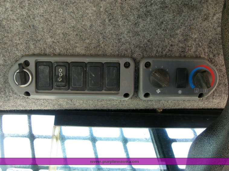 image for item 6732 2008 Bobcat S130 skid steer