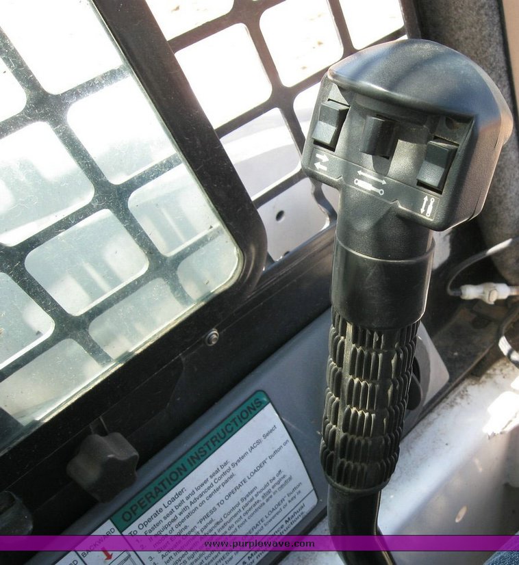 image for item 6732 2008 Bobcat S130 skid steer