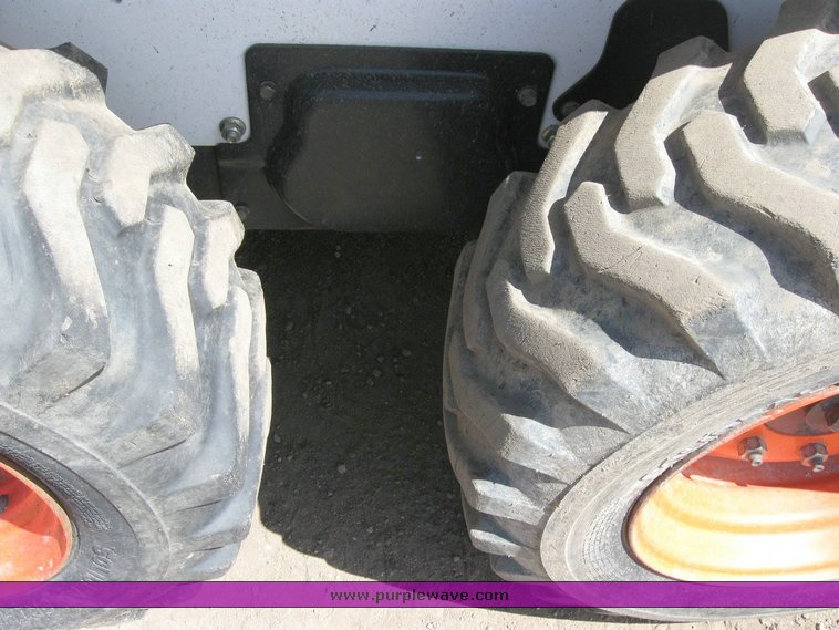 image for item 6732 2008 Bobcat S130 skid steer