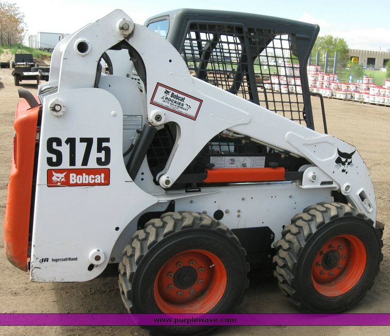 image for item 6733 2007 Bobcat S175 skid steer