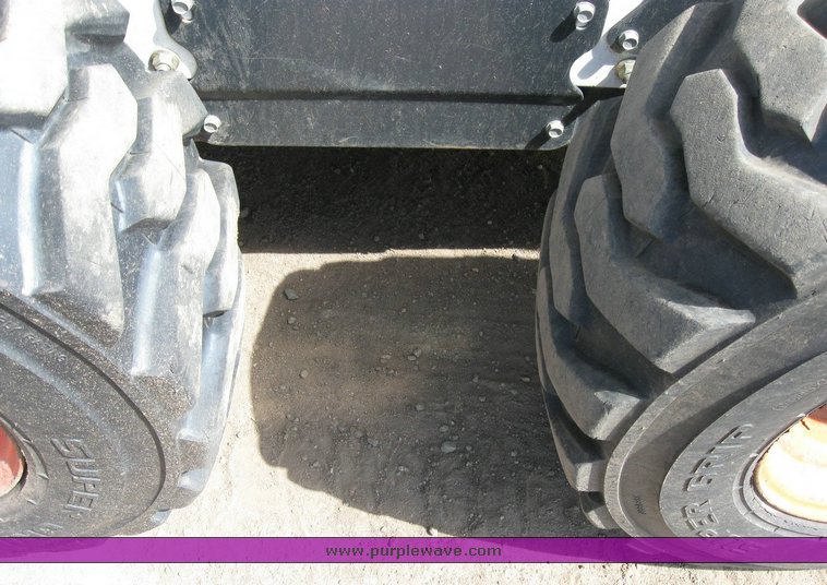 image for item 6733 2007 Bobcat S175 skid steer