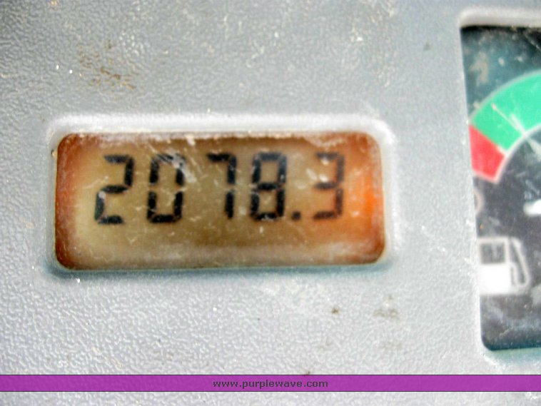 image for item 6734 2007 Bobcat S220 skid steer