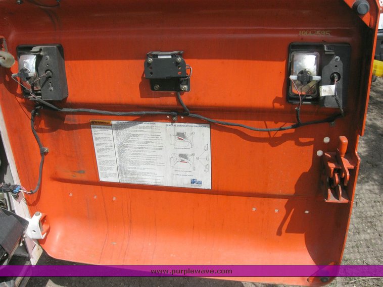 image for item 6734 2007 Bobcat S220 skid steer