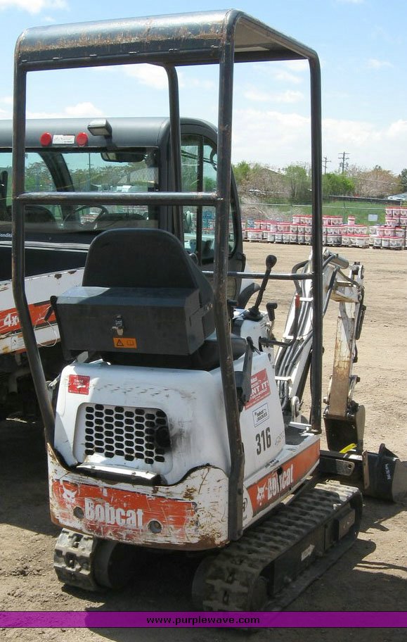 image for item 6747 2003 Bobcat 316 mini excavator