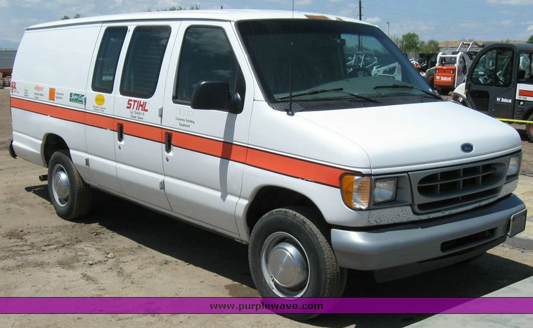 image for item 6748 2002 Ford Econoline E250