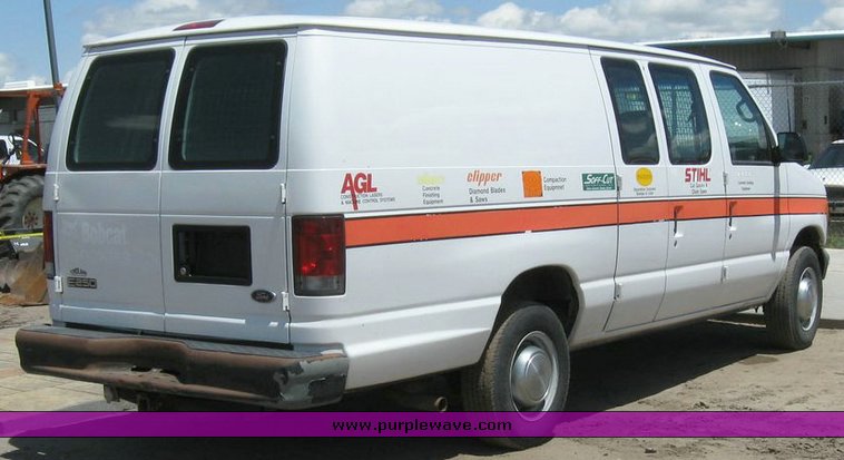 image for item 6748 2002 Ford Econoline E250