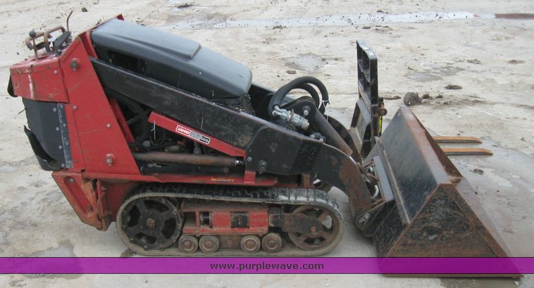 image for item 7241 Toro 22306 mini track loader