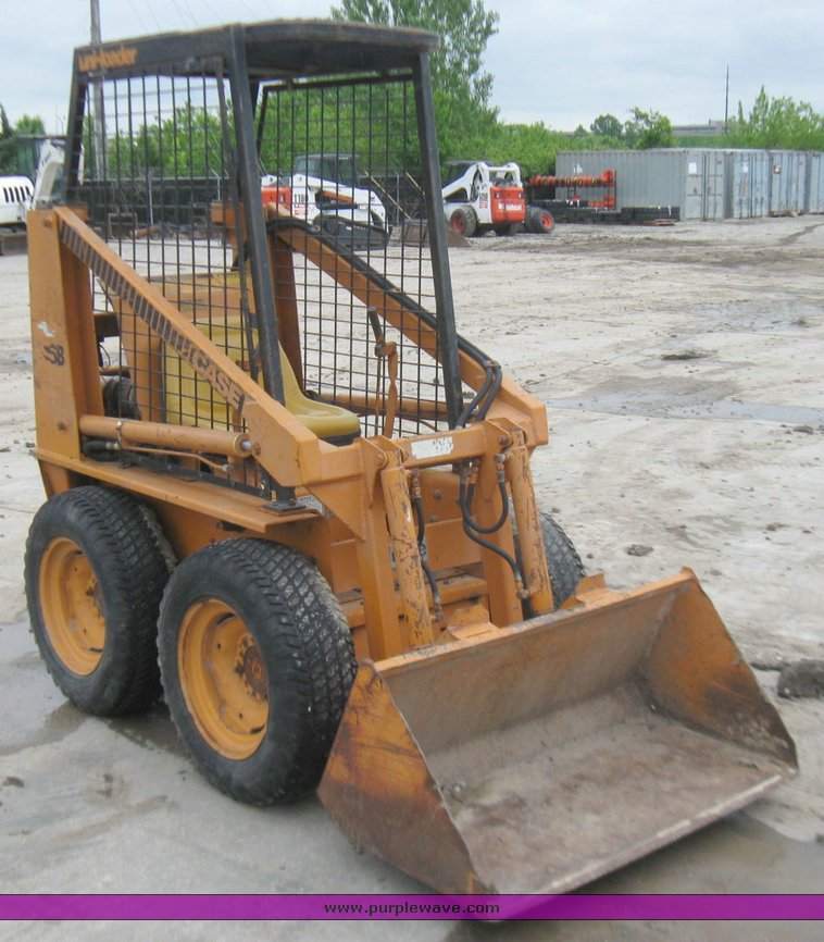 image for item 7242 Case 1816B uniloader