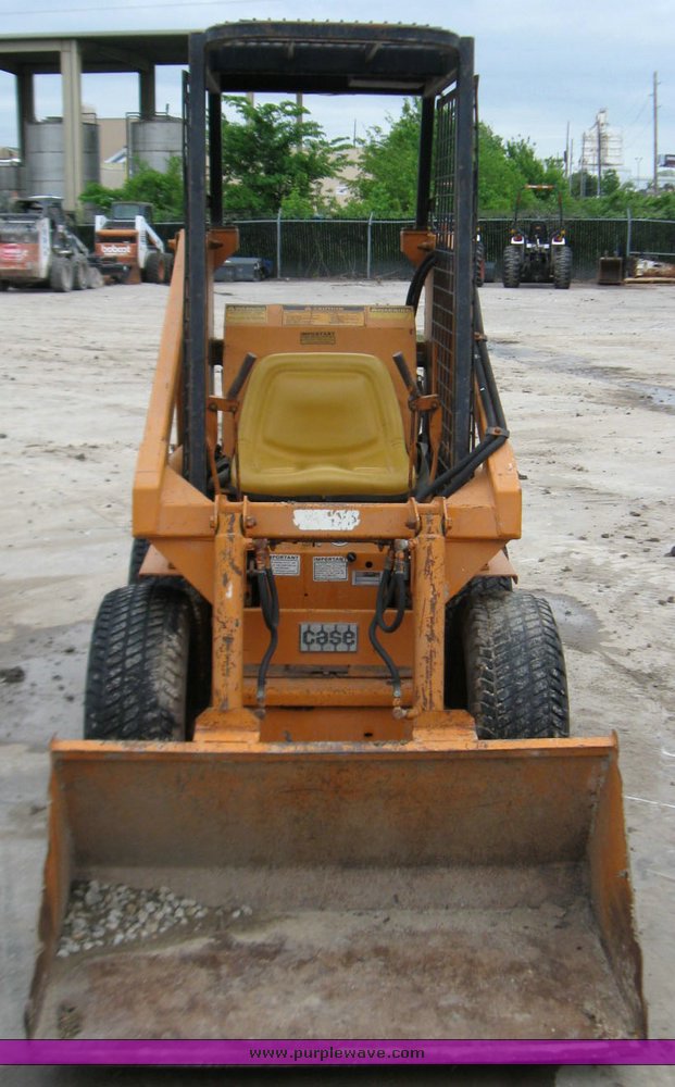 image for item 7242 Case 1816B uniloader