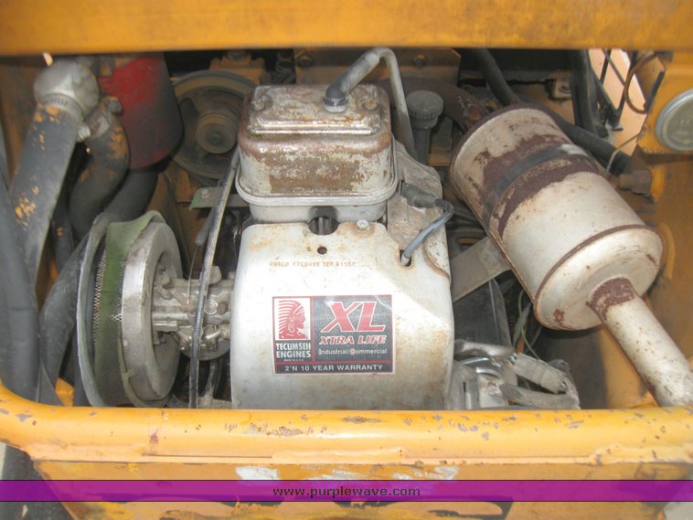 image for item 7242 Case 1816B uniloader