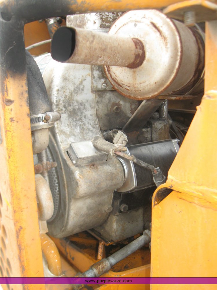 image for item 7242 Case 1816B uniloader