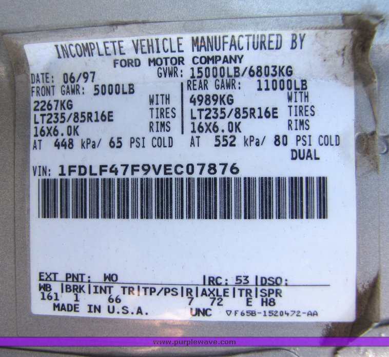 image for item 3193 1997 Ford Super Duty cab and chassis