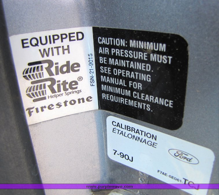 image for item 3193 1997 Ford Super Duty cab and chassis