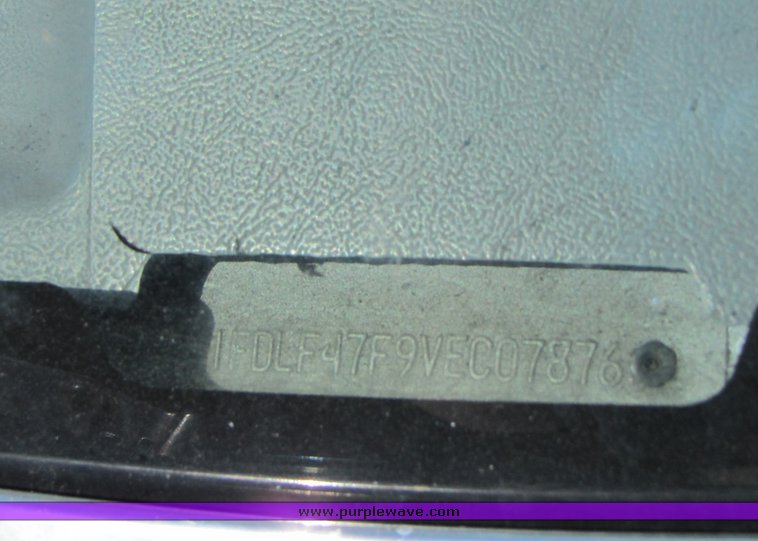 image for item 3193 1997 Ford Super Duty cab and chassis