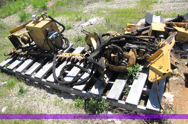 image for item 3195 6' side mount boom mower