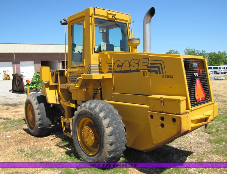 image for item 3198 Case 621B wheel loader