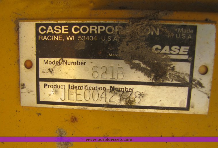 image for item 3198 Case 621B wheel loader