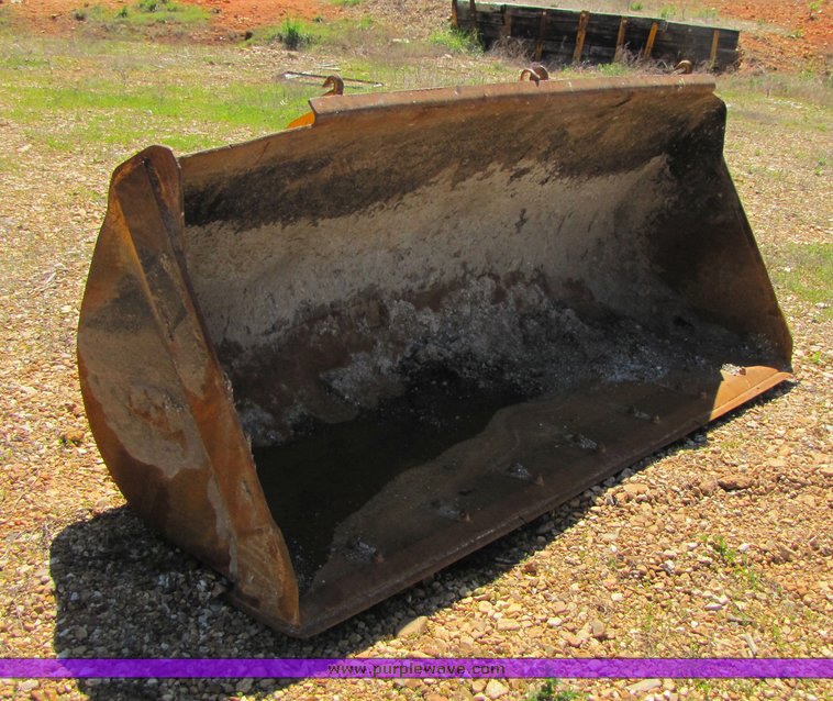 image for item 3198 Case 621B wheel loader