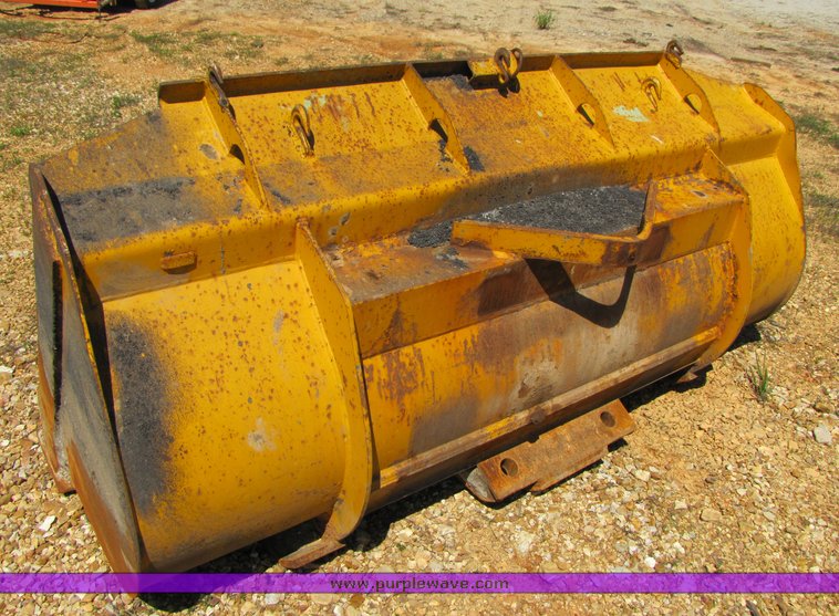 image for item 3198 Case 621B wheel loader
