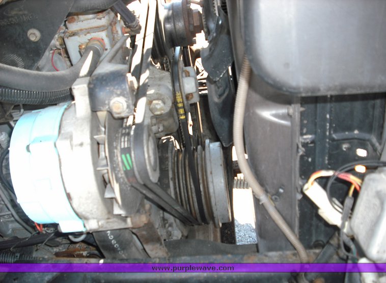 image for item 3480 1990 Ford F800 oil distributor truck