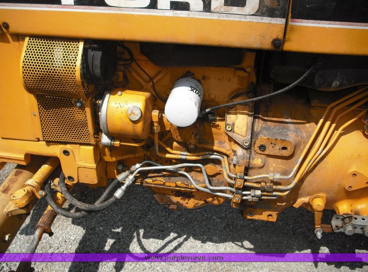 image for item 3484 1994 Ford 3930 tractor