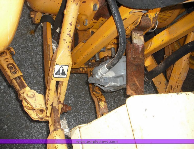 image for item 3484 1994 Ford 3930 tractor