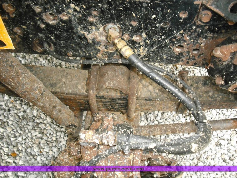 image for item 3489 1999 International 4900 6x4 XHD dump truck