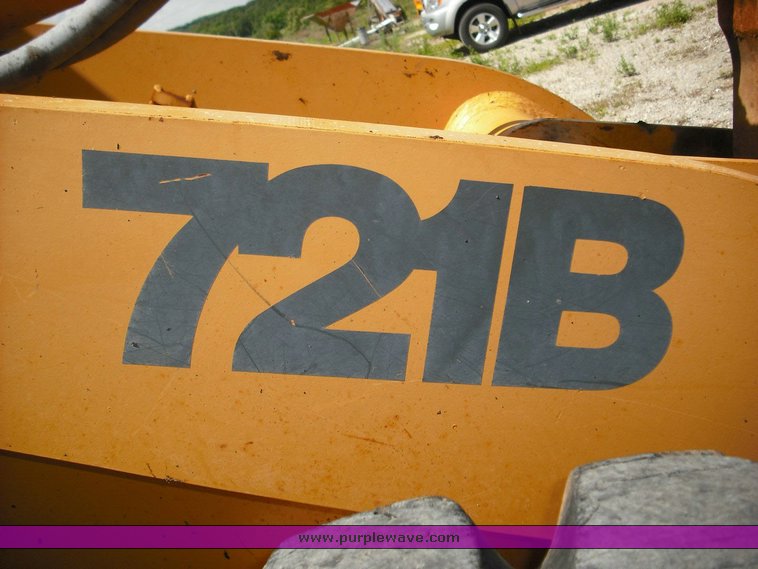 image for item 3492 1996 Case 721B wheel loader