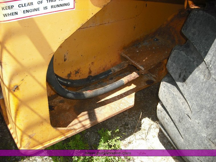 image for item 3492 1996 Case 721B wheel loader